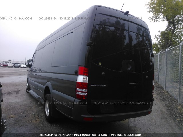 WDAPF4CC2GP346565 - 2016 MERCEDES-BENZ SPRINTER 3500 BLACK photo 3