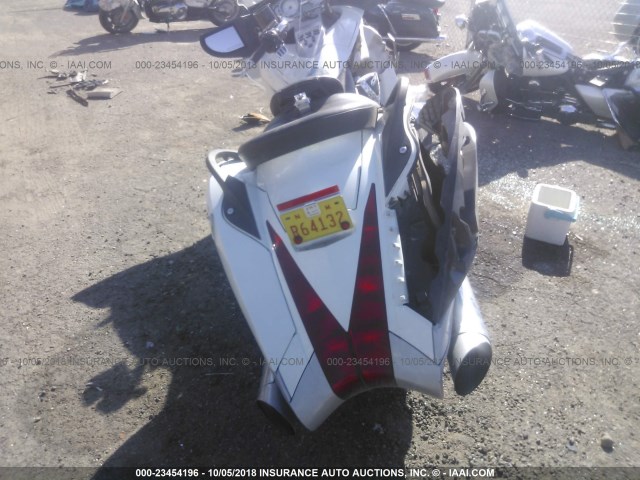 5VPSW36N8B3006532 - 2011 VICTORY MOTORCYCLES VISION TOUR თეთრი ფოტო 6