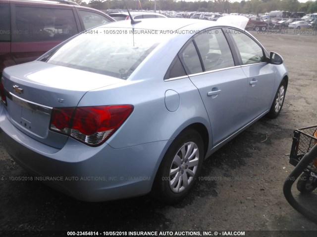 1G1PF5S98B7120377 - 2011 CHEVROLET CRUZE LT BLUE photo 4