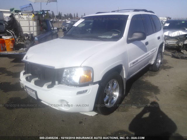 1GKDS13S632374642 - 2003 GMC ENVOY WHITE photo 2