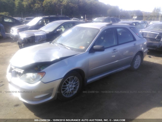 JF1GG67616H815640 - 2006 SUBARU IMPREZA 2.5I SPORTS WAGON SILVER photo 2