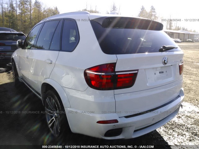 5UXZV8C56CL425917 - 2012 BMW X5 XDRIVE50I WHITE photo 3