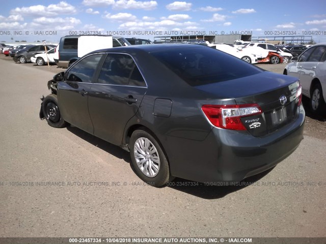 4T4BF1FK1ER353936 - 2014 TOYOTA CAMRY L/SE/LE/XLE 银色 照片 3