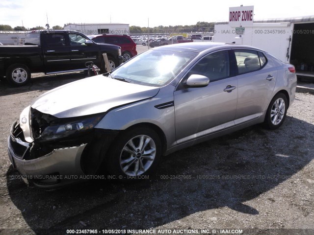 KNAGN4A70B5053061 - 2011 KIA OPTIMA EX/SX SILVER photo 2