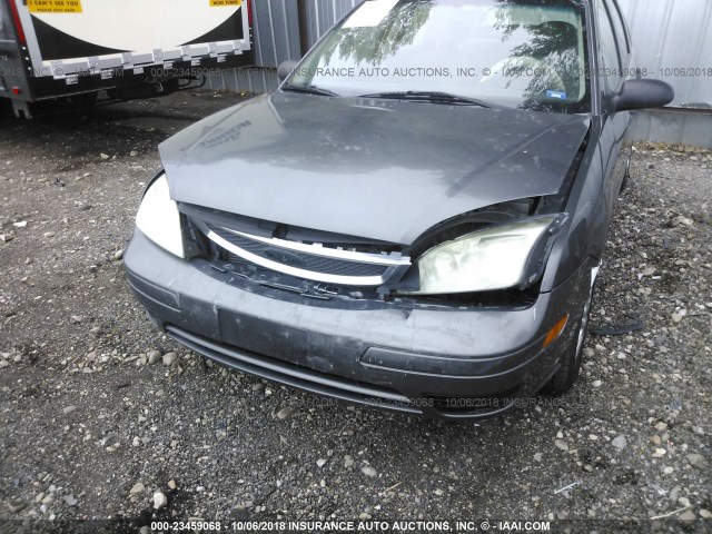 1FAFP34N66W208182 - 2006 FORD FOCUS ZX4 GRAY photo 6