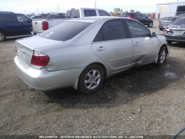 4T1BE32K16U144826 - 2006 TOYOTA CAMRY LE/XLE/SE SILVER photo 4