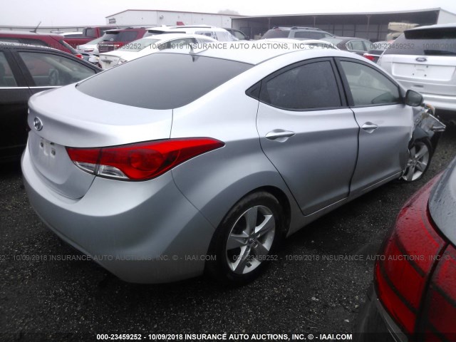 5NPDH4AE7DH395010 - 2013 HYUNDAI ELANTRA GLS/LIMITED SILVER photo 4