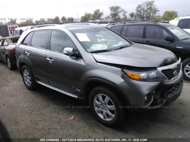 5XYKTCA68DG384629 - 2013 KIA SORENTO LX GRAY photo 1