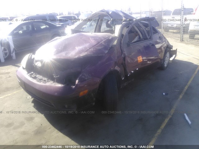 1FAHP34N46W244252 - 2006 FORD FOCUS ZX4 MAROON photo 2