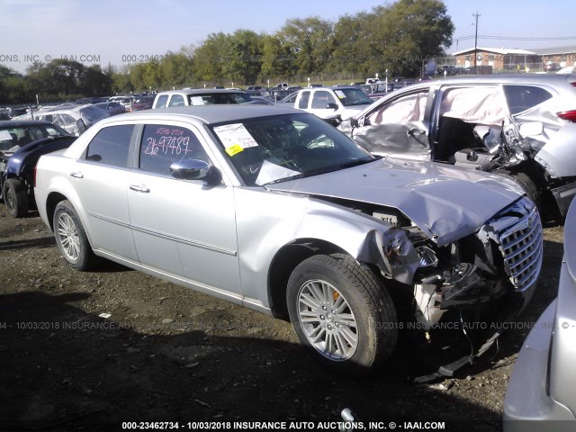 2C3CA5CVXAH212856 - 2010 CHRYSLER 300 TOURING SILVER photo 1