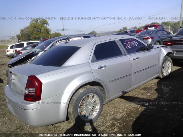 2C3CA5CVXAH212856 - 2010 CHRYSLER 300 TOURING SILVER photo 4