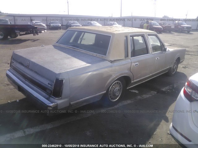 1LNBM81F1JY757082 - 1988 LINCOLN TOWN CAR GRAY photo 4