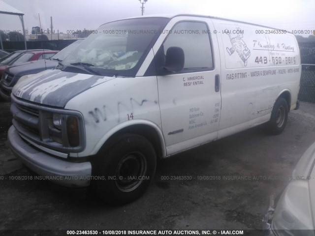 1GCFG15W411123448 - 2001 CHEVROLET EXPRESS G1500  WHITE photo 2