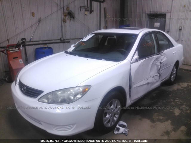 4T1BF32K66U632859 - 2006 TOYOTA CAMRY LE/XLE/SE WHITE photo 2