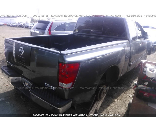 1N6BA06BX5N565572 - 2005 NISSAN TITAN XE/SE/LE GREEN photo 4