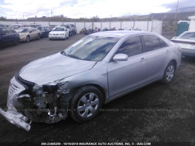 4T4BE46K28R045313 - 2008 TOYOTA CAMRY CE/LE/XLE/SE SILVER photo 2