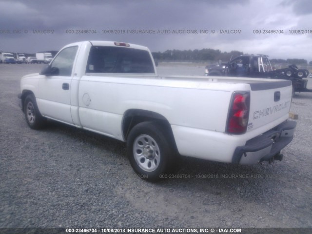 1GCEC14V05Z215597 - 2005 CHEVROLET SILVERADO C1500 WHITE photo 3