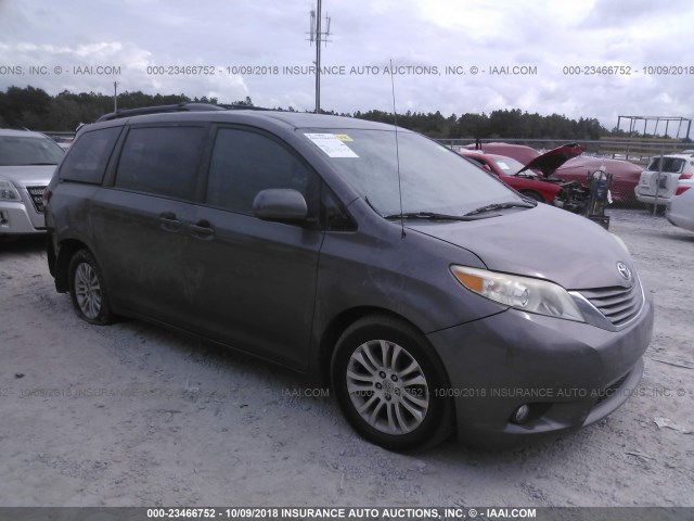 5TDYK3DC0CS198003 - 2012 TOYOTA SIENNA XLE/LIMITED GRAY photo 1