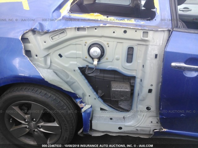 KNAFU6A25B5429512 - 2011 KIA FORTE EX BLUE photo 6