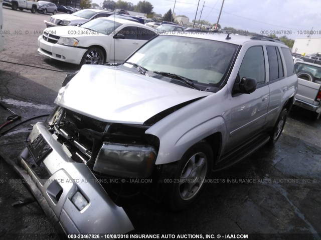 1GNDT13S682250488 - 2008 CHEVROLET TRAILBLAZER LS/LT SILVER photo 2