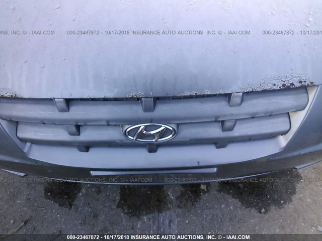 KMHCG35C84U301042 - 2004 HYUNDAI ACCENT GL GRAY photo 10