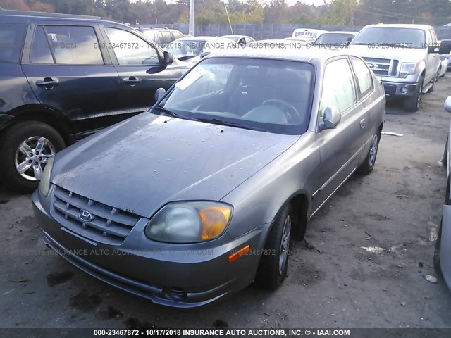 KMHCG35C84U301042 - 2004 HYUNDAI ACCENT GL GRAY photo 2