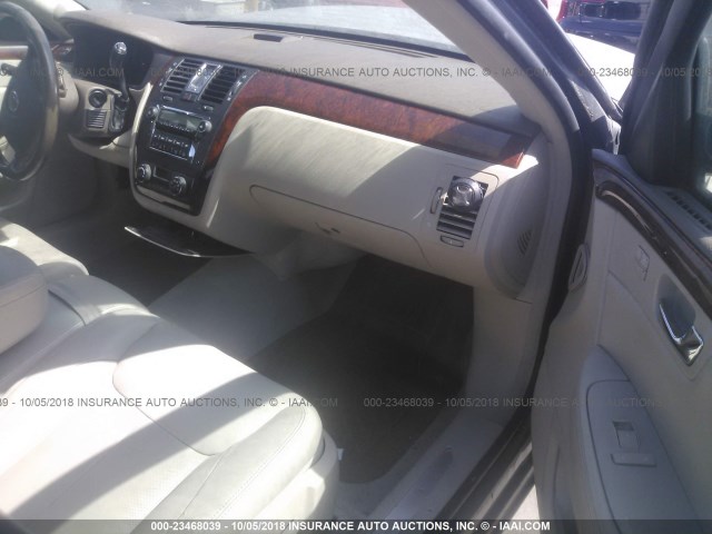 1G6KD57Y76U254590 - 2006 CADILLAC DTS GRAY photo 5