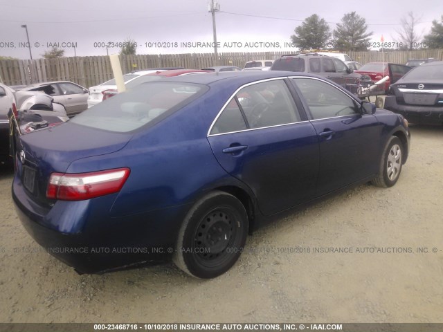 4T1BE46K47U030143 - 2007 TOYOTA CAMRY NEW GENERAT CE/LE/XLE/SE BLUE photo 4