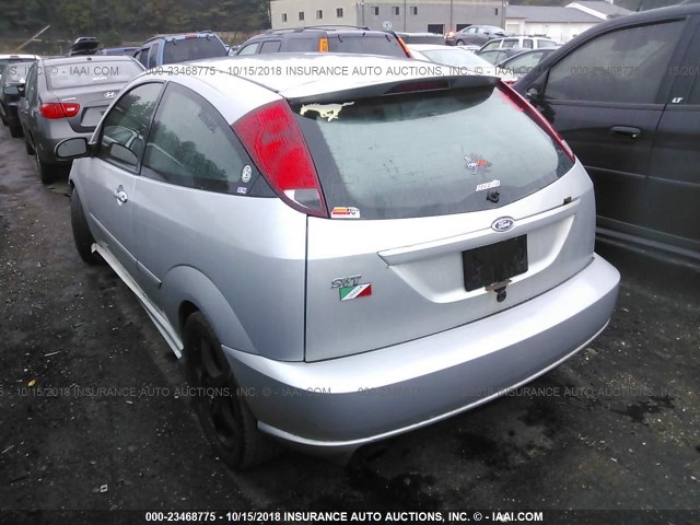 3FAHP39563R165625 - 2003 FORD FOCUS SVT SILVER photo 3