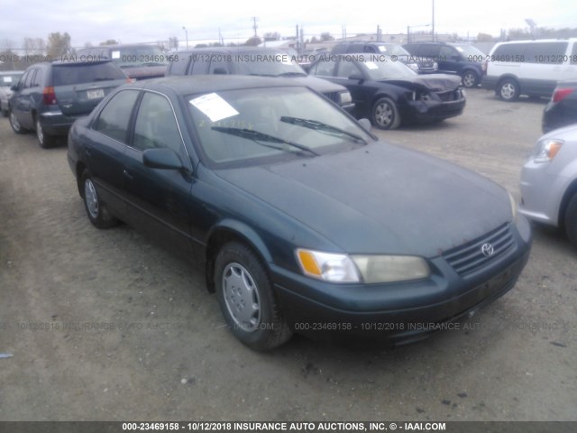 4T1BG22K5WU264293 - 1998 TOYOTA CAMRY CE/LE/XLE 绿色 照片 1