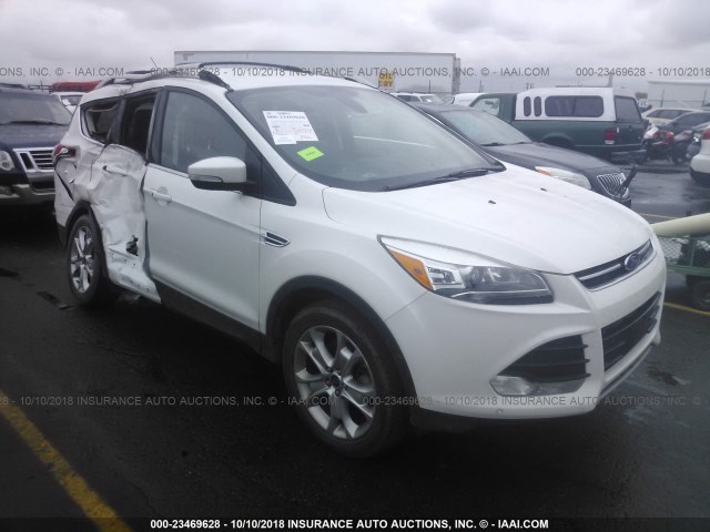 1FMCU9J96FUA27588 - 2015 FORD ESCAPE TITANIUM WHITE photo 1