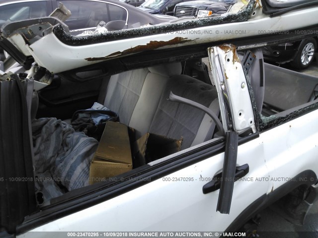 JF1SF65562H718032 - 2002 SUBARU FORESTER S WHITE photo 8