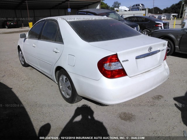 4T1BE32K63U188462 - 2003 TOYOTA CAMRY LE/XLE/SE WHITE photo 3