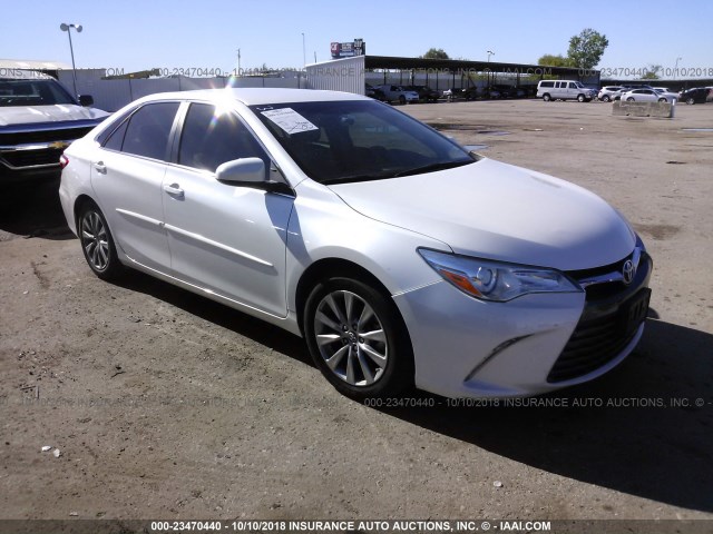 4T1BF1FK8GU186942 - 2016 TOYOTA CAMRY LE/XLE/SE/XSE WHITE photo 1