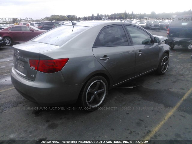 KNAFU4A27C5512395 - 2012 KIA FORTE EX SILVER photo 4