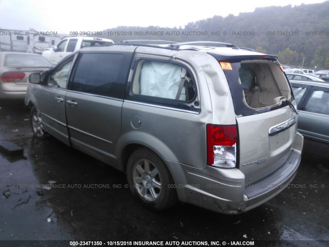 2A8HR54P58R149656 - 2008 CHRYSLER TOWN & COUNTRY TOURING GOLD photo 3