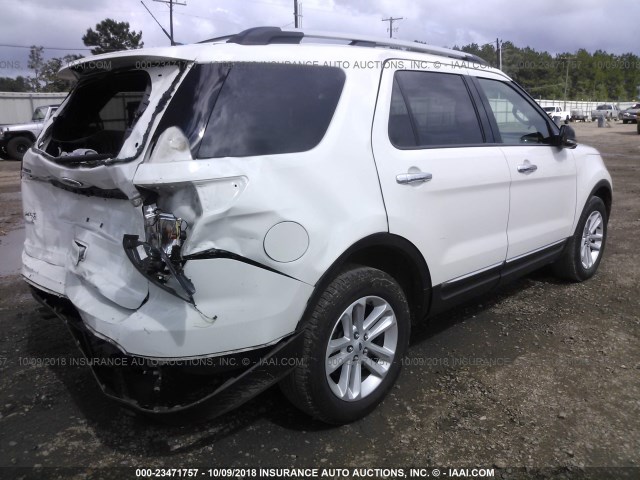 1FMHK8D86CGA84702 - 2012 FORD EXPLORER XLT WHITE photo 4