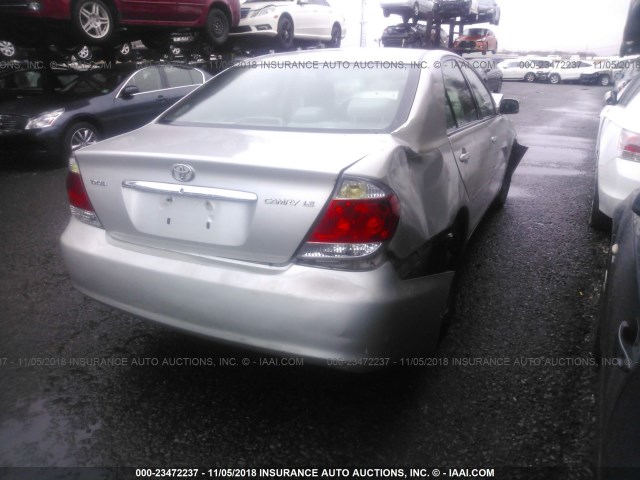 4T1BE32KX5U517425 - 2005 TOYOTA CAMRY LE/XLE/SE SILVER photo 4