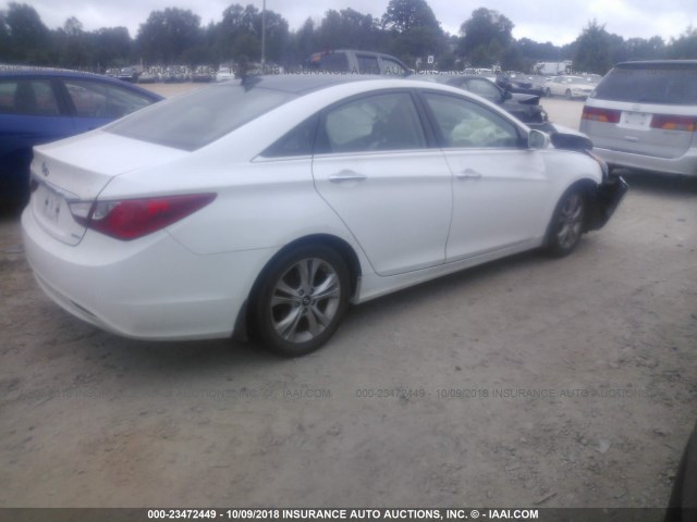 5NPEC4AC6DH670187 - 2013 HYUNDAI SONATA SE/LIMITED WHITE photo 4