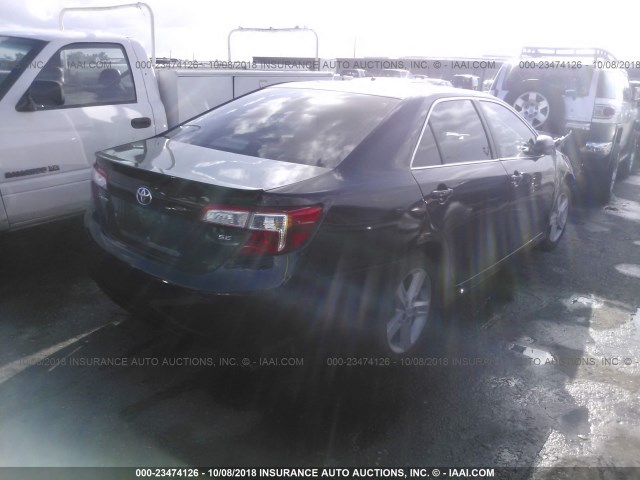 4T1BF1FK6CU602559 - 2012 TOYOTA CAMRY SE/LE/XLE 黑色 照片 4