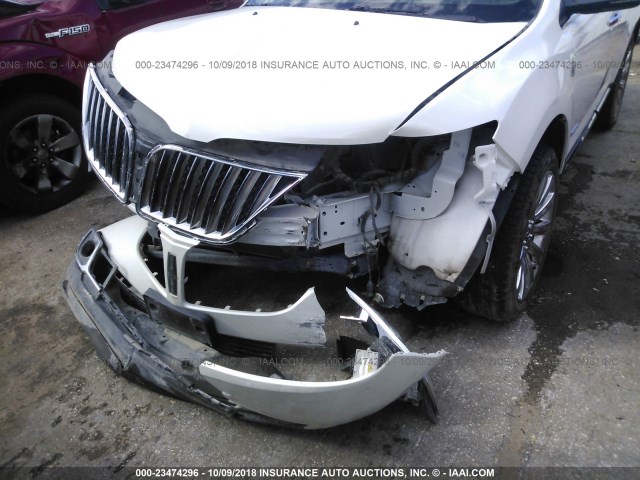 2LMDJ8JK9CBL15492 - 2012 LINCOLN MKX WHITE photo 6