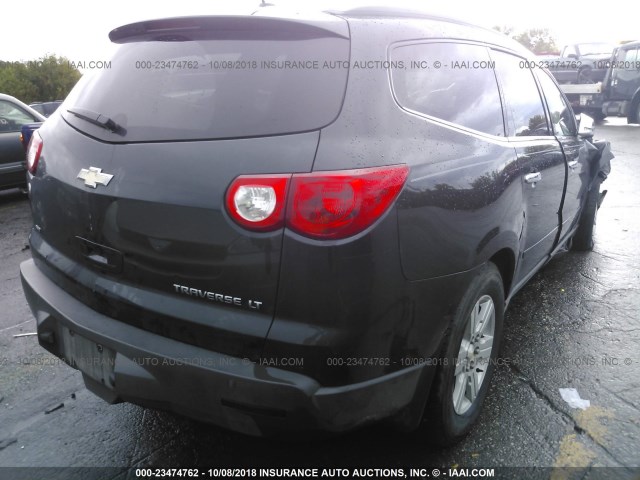 1GNLVFED5AJ240774 - 2010 CHEVROLET TRAVERSE LT BLACK photo 4