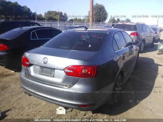 3VW4A7AJ5DM231278 - 2013 VOLKSWAGEN JETTA GLI GRAY photo 4