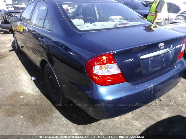 4T1BE32K44U325559 - 2004 TOYOTA CAMRY LE/XLE/SE BLUE photo 3