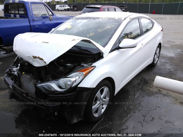 5NPDH4AE8DH452203 - 2013 HYUNDAI ELANTRA GLS/LIMITED WHITE photo 2