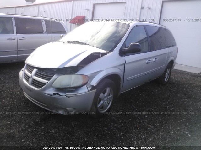 2D4GP44L66R898532 - 2006 DODGE GRAND CARAVAN SXT SILVER photo 2