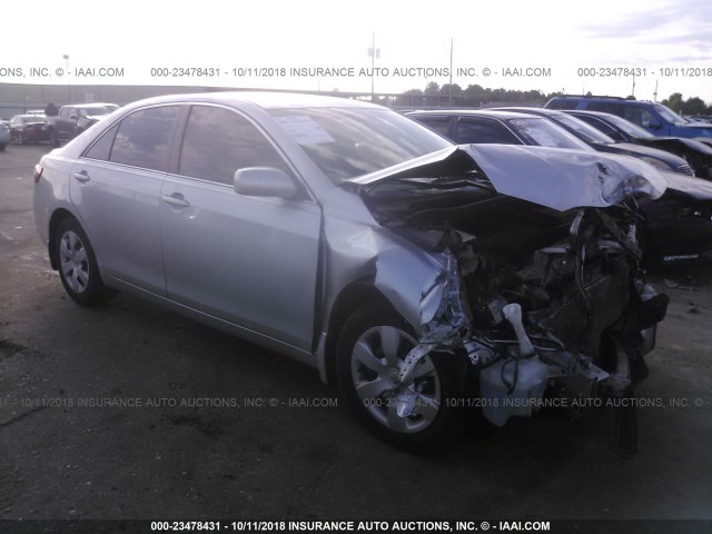 4T1BE46K69U276646 - 2009 TOYOTA CAMRY SE/LE/XLE SILVER photo 1