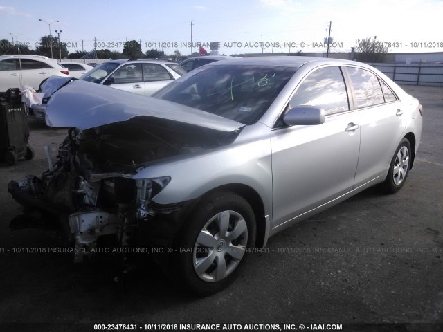 4T1BE46K69U276646 - 2009 TOYOTA CAMRY SE/LE/XLE SILVER photo 2