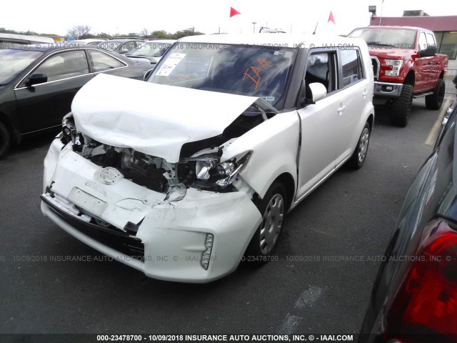 JTLZE4FE9FJ071787 - 2015 TOYOTA SCION XB WHITE photo 2