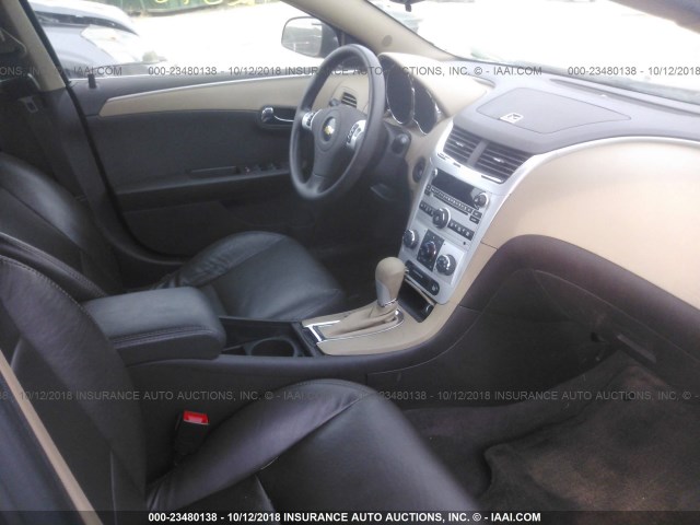 1G1ZB5E17BF276572 - 2011 CHEVROLET MALIBU LS 棕色 照片 5